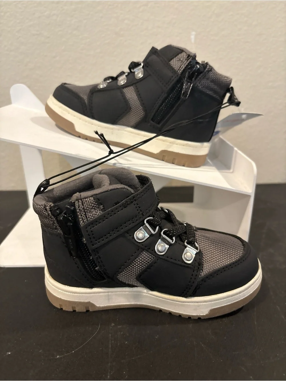 NEW Toddler Shay Sneaker Boots - Cat & Jack Size 7
